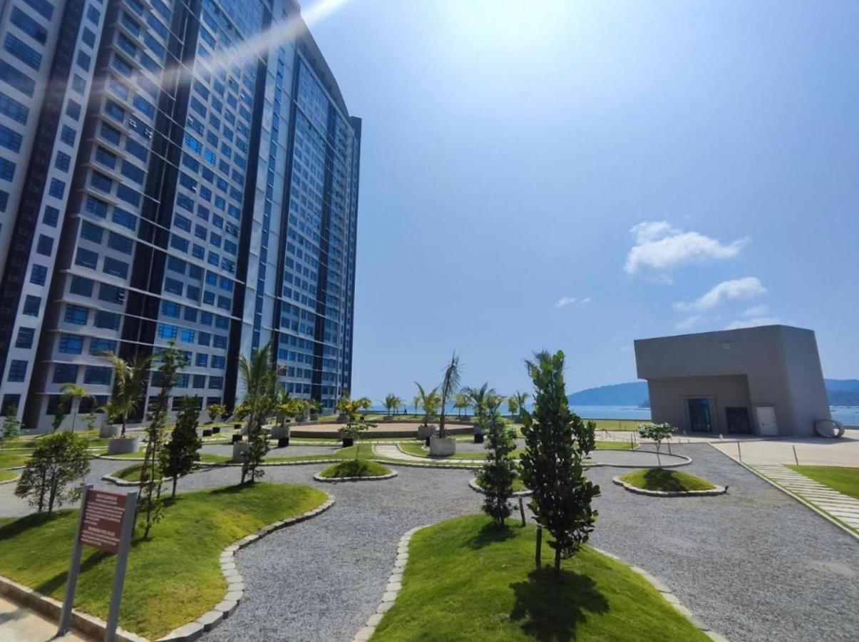 Botiza Suites At Jesselton Quay Kota Kinabalu Dış mekan fotoğraf