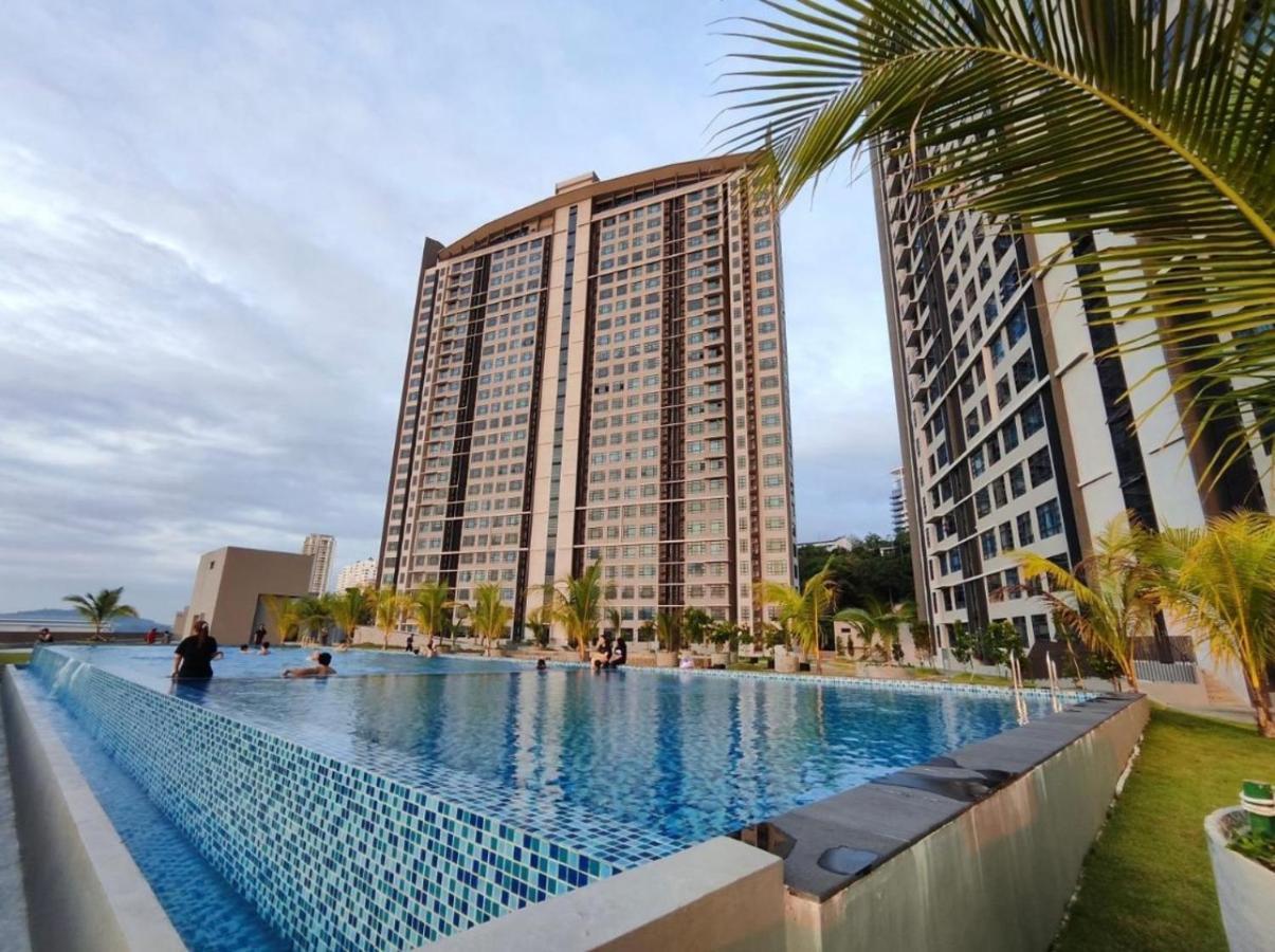 Botiza Suites At Jesselton Quay Kota Kinabalu Dış mekan fotoğraf